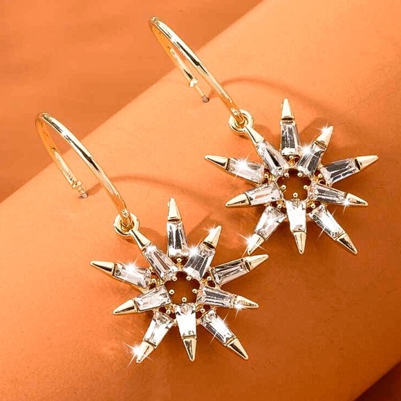 2/$20!  Gold Half Hoops w/Crystal Suns Earrings - Picture 4 of 8